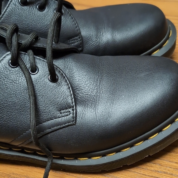 Doc Martens 24256 Black Leather - Picture 6 of 11
